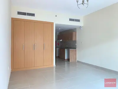 استوديو غير مفروش | شرفة | حمام سباحة وصالة ألعاب رياضية | May Residence 5 JVC