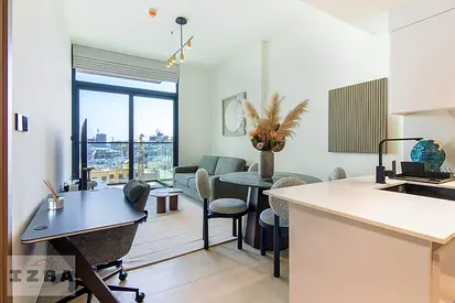 Exclusive Furnished | Modern Design | Street View