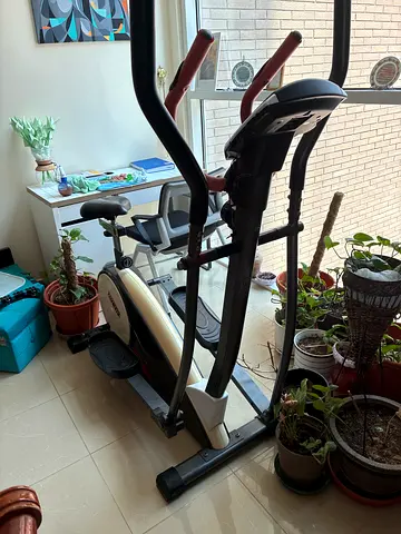 Used elliptical trainer - good working condition (home use)