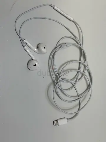 Original Apple Lightning earpod -just Used, Good Condition