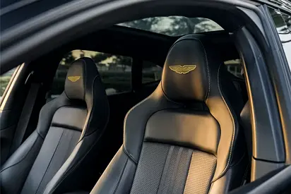صورة 9 لـ 2025 Aston Martin DBX