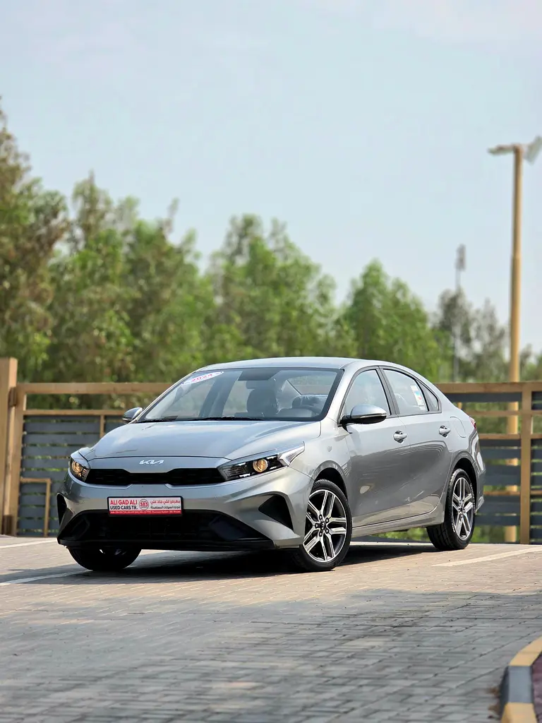 Kia Cerato 2024 — photo 1 of 19
