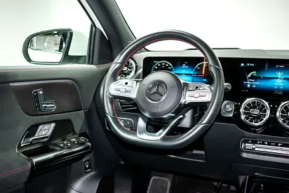 2022 Mercedes-BENZ EQA — фото 10