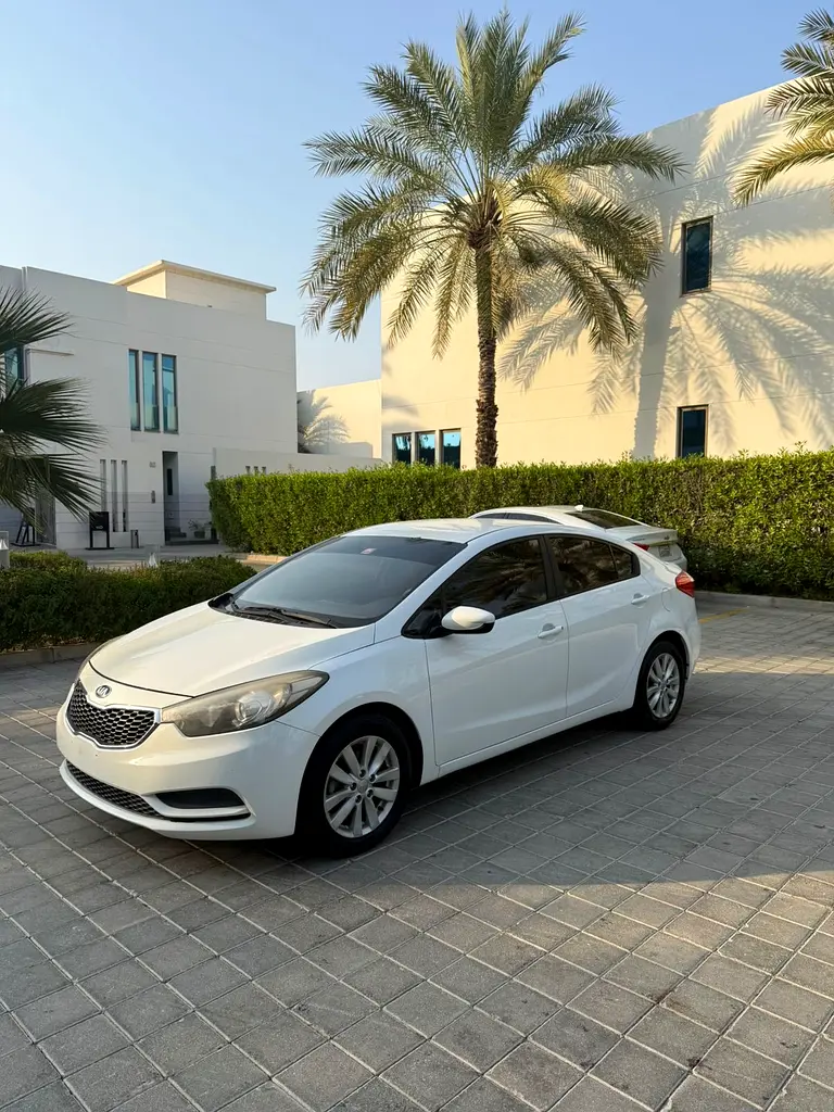 Kia Cerato 2016 — photo 1 of 6
