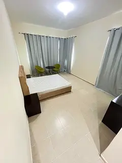 Master room available for rent