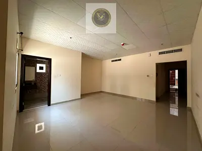 استوديو في المجاز ثلاث مع مطبخ منفصل اول ساكن مساحه واسعه قريب من الكورنيش