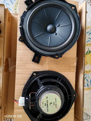 7.5 inch 4 Speakers for sale. Can use in cars or any other