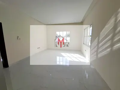 Full Renovation Private Compound Villa / Private Yard / Private Covered Parking / MBZ City