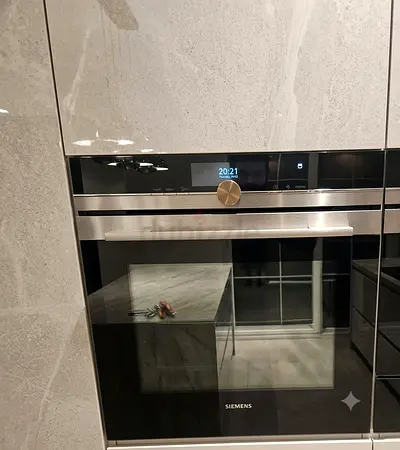 Siemens iQ700 Combination Oven Microwave 60cm – Modern Design | Premium German Quality