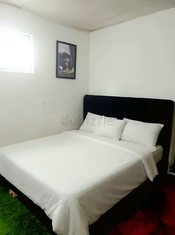 Al Mankhool Room For Rent 2400/=