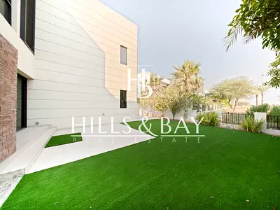 Golf Course Backing | Semi-Upgraded | Large Plot