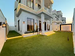 Classic villa for sale|on main road|large parking|al helio2|4 master rooms, majlis, 2 halls, maid ro