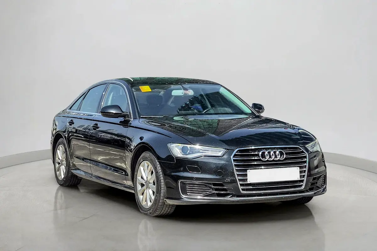 Audi A6 2016 — photo 1 of 15