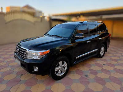 Toyota Land Cruiser GXR 2015 | GCC Specs | V6 | Well Maintained
