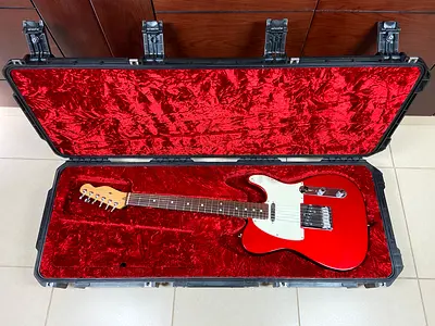 Fender Telecaster American Standard (1996) + SKB Flight Case — Original Hardware