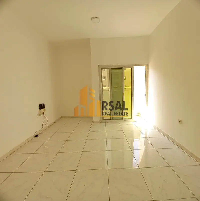 1BHK With Balcony/Family Building/No Deposit/Near Muwahila Bus Station
