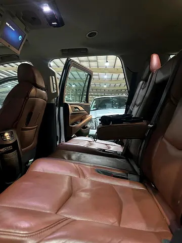 2016 Cadillac ESCALADE 缩略图 8