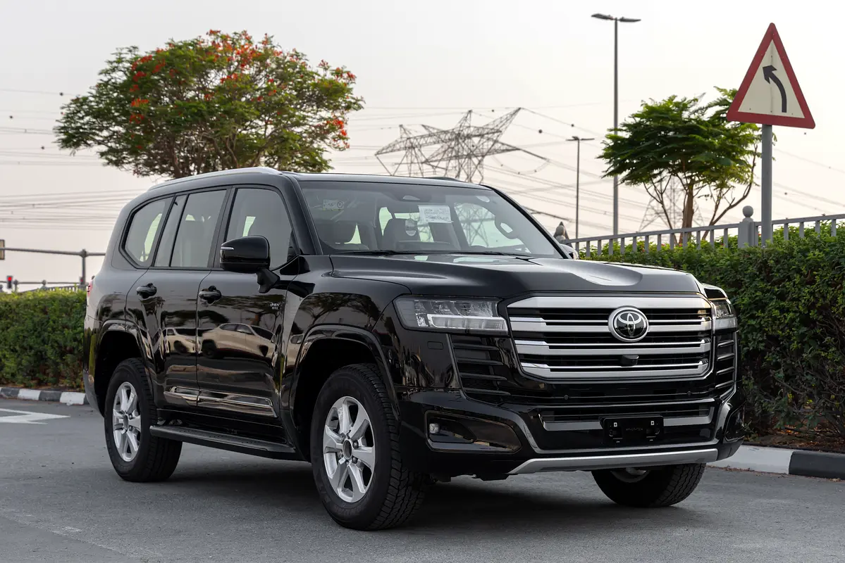 Toyota Land Cruiser 2026 — photo 1 of 20