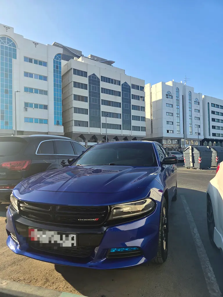Dodge Charger 2018 — photo 1 of 7