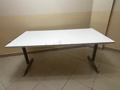 Heavy-Duty Folding Office Desk – Space-Saving Flip-Top Table