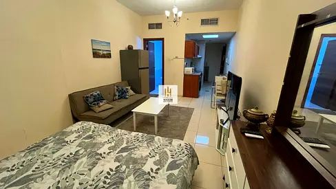 Studio apartment for sale with 275k in Orient towers