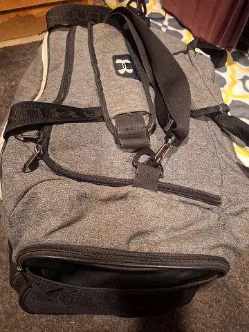 under armour carry/travel bag
