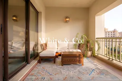 Park View | Upgraded Kitchen+WC | Vacant