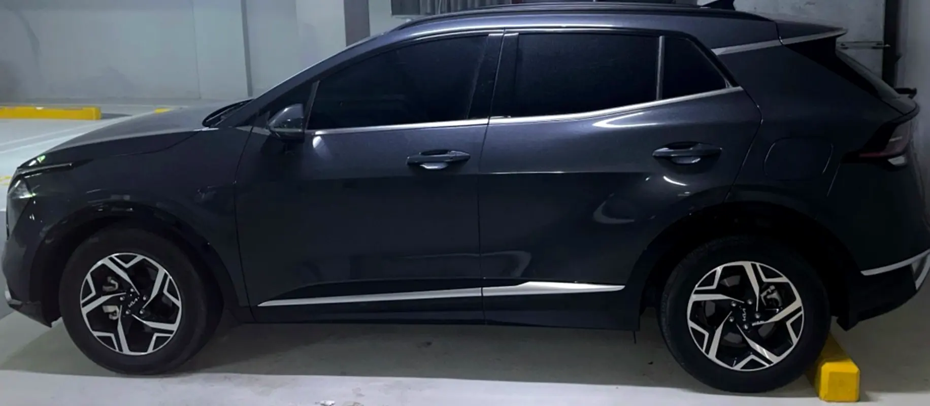 Kia Sportage 2024 — photo 1 of 9