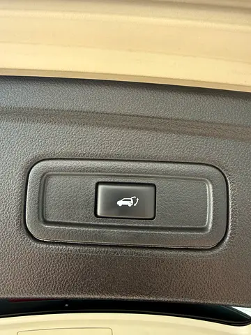 2018 Infiniti QX70 — фото 13
