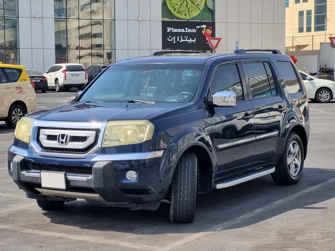 Honda Pilot 2011 — photo 1 of 8