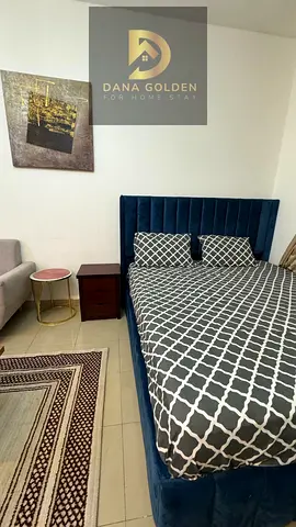 مرحبا بكم في دانة الذهبية هودي هومز العقارية ذ.م.م تفاصيل الدفع : ٣٢٩٩    تفاصيل الشقة استوديو باركنج  منطقه العاب اطفال  المطبخ مجهز بالكامل بخزائن س
