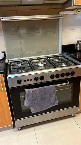 Used stainless steel freestanding gas cooker with oven - good condition