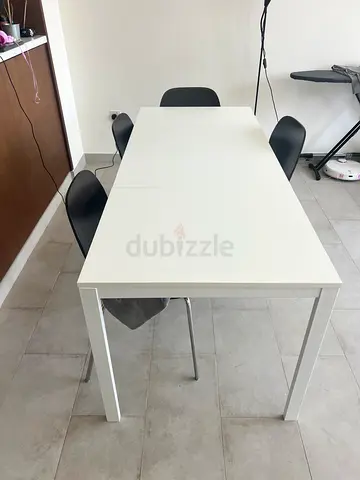 IKEA VIHALS Extendable Dining Table + 4 SKÅLSTA Chairs