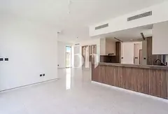 Opposite Lagoon | Single Row | Vacant Soon