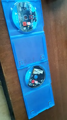 PS4 game discs: $% of War and The Last of Us Remastered (used)