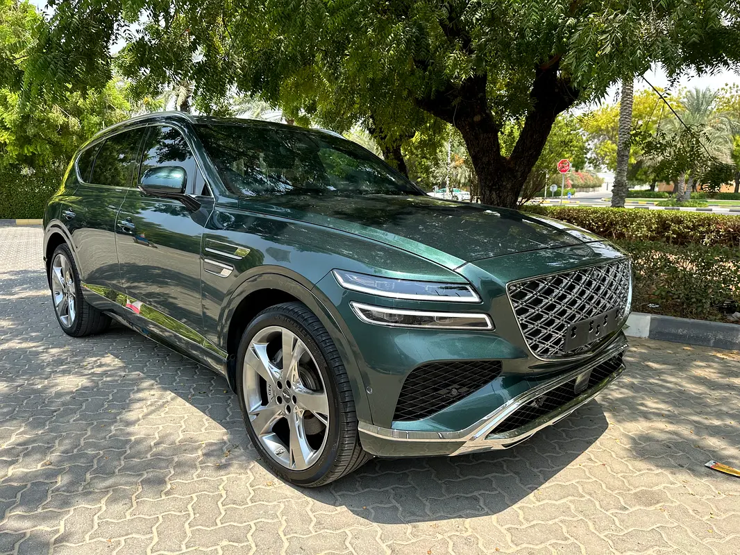 Genesis GV80 2023 — photo 1 of 11