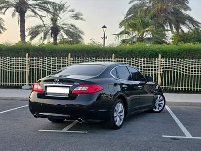 2015 Infiniti Q70 — фото 5