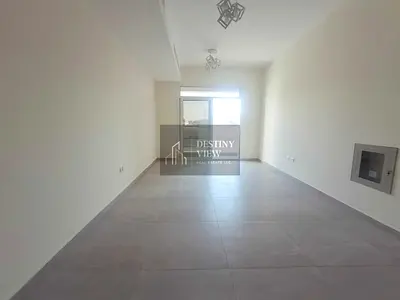 Like brand new lavish 2bhk fully family building