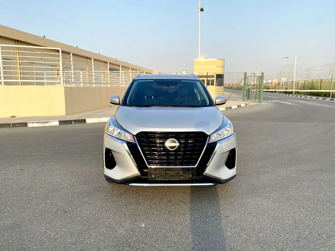 Nissan Kicks 2023 — photo 1 of 10