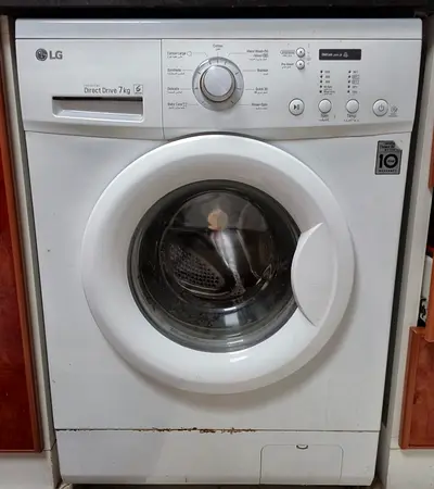 Moving Out Sale: LG 7kg Front Load Washing Machine - Used, Good Working