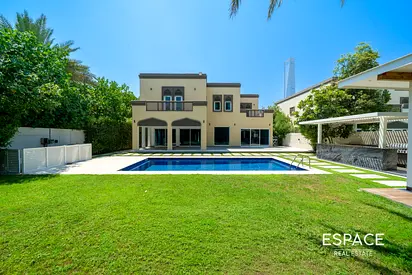 Exclusive 5-BR Villa | Large Plot | Private Pool