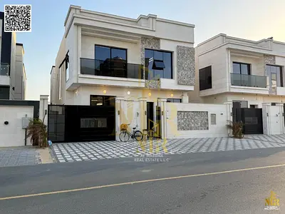 5 master bedroom villa with super modern finishes, price includes electricity, water & AC, prime location, perfect for living or investment.