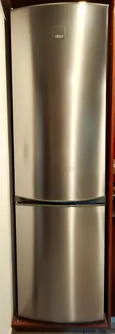 Zanussi 330L fridge for sale