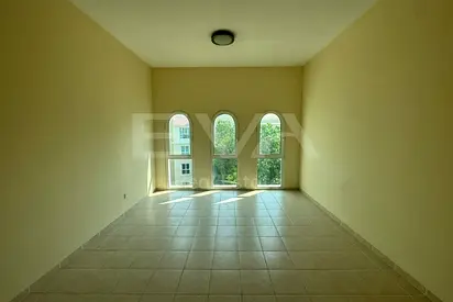 NEAR METRO | UNFURNISHED | VACANT