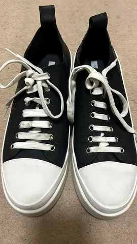 Authentic Dolce & Gabbana Portofino Sneakers EU 40.5 (UK 7.5) - Worn Twice
