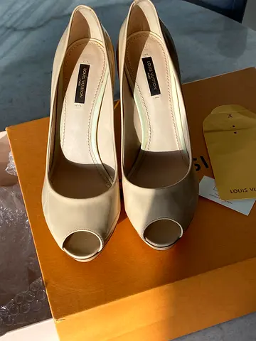 Heels Louis Vuitton new original
