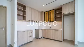 Ready Unit | Vacant | Golf Living