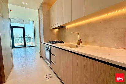 Brand new building, Fitted kitchen