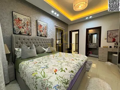 Two-story villa with a roof terrace, priced inclusive of electricity, water, and air conditioning, located on the main street and ready for occupancy