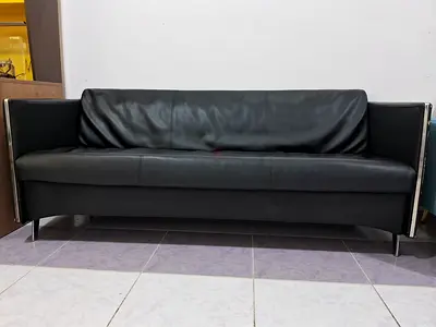 3-Seater Black Leatherette Sofa for Sale – Excellent Condition